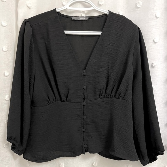 Lightweight Suzy Sheer Blouse - Picture 1 of 6